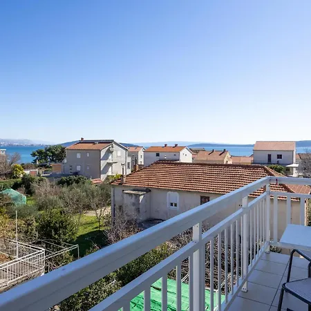 Apartament Awesome In Kastel Stafilic Kaštela